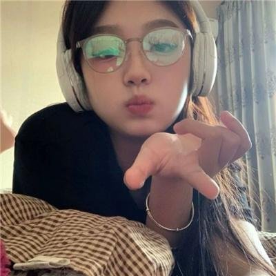 灰色的果实